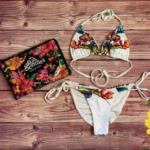 Agua Bendita Embroidered Bikini L